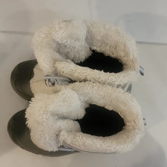 YOUTH COLUMBIA BUGABOOT PLUS IV OMNI HEAT SNOW BOOTS. ( sz 5) - Picture 6 of 7